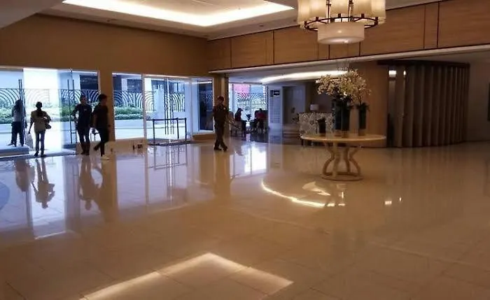 Shell C14 Near Mall Of - Airport